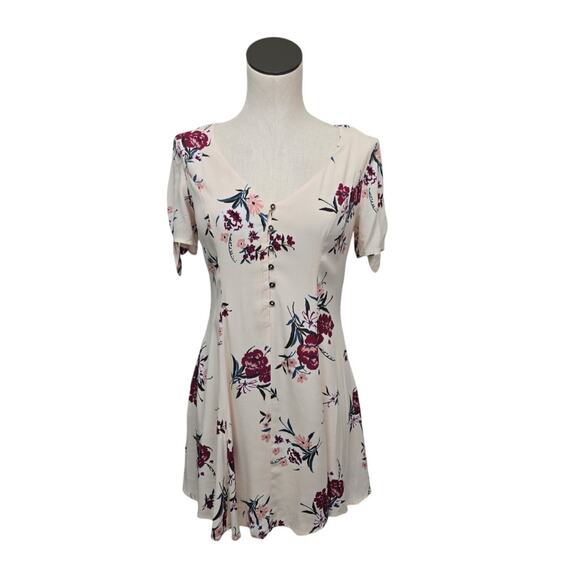 ASTR The Label Women Short Sleeve Floral V-Neck Viscose Dress Size Small - Picture 1 of 13